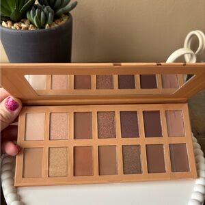 Mally Novelty Neutrals Eyeshadow Palette